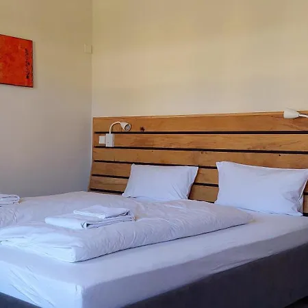 Albgut Gmbh - Uebernachten Im Kulturdenkmal Altes Lager Bt7 Und Bt9 *