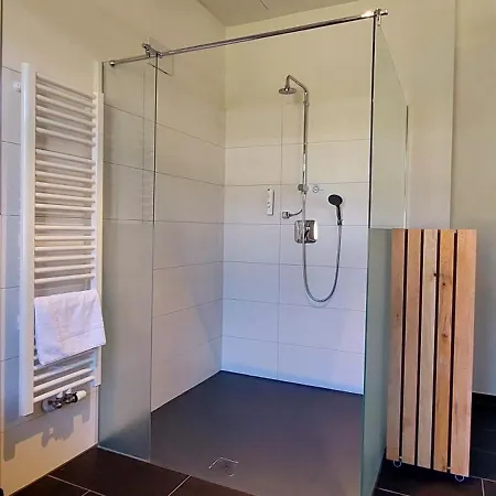 Albgut Gmbh - Uebernachten Im Kulturdenkmal Altes Lager Bt7 Und Bt9 Apartmán *