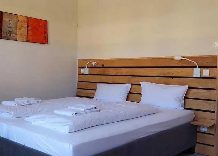 Albgut Gmbh - Uebernachten Im Kulturdenkmal Altes Lager Bt7 Und Bt9 *