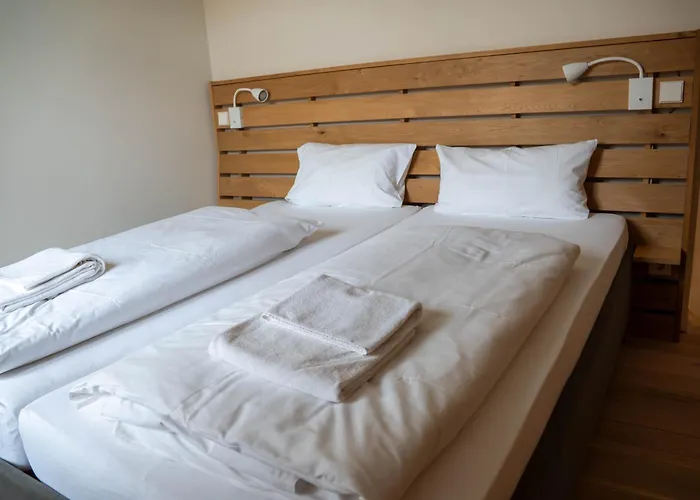 Albgut Gmbh - Uebernachten Im Kulturdenkmal Altes Lager Bt7 Und Bt9 Münsingen